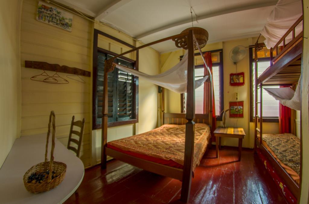 Guesthouse Un Pied-A-Terre Paramaribo Exterior photo